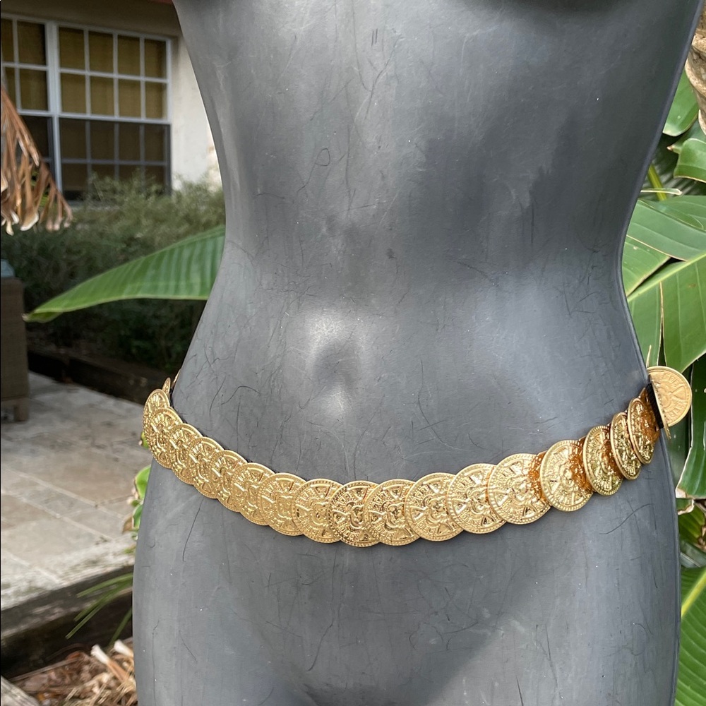 Gold disc chain belt